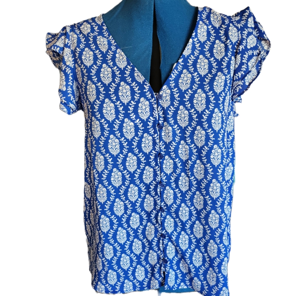 Pleione NWT Blue & White Top sz M